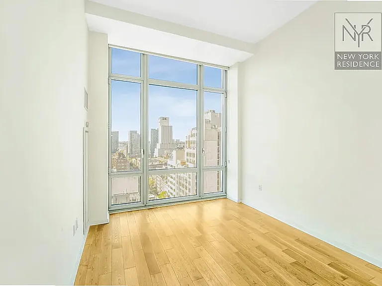 310 W 52nd St #16D — Photo 7