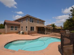 125 Goldenrod Ave, Perris, CA 92570