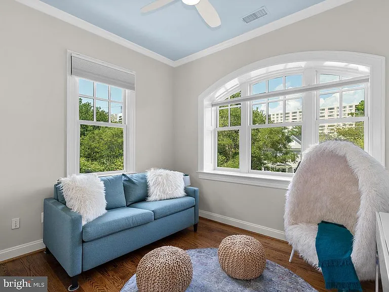 4400 Elm St — Photo 33