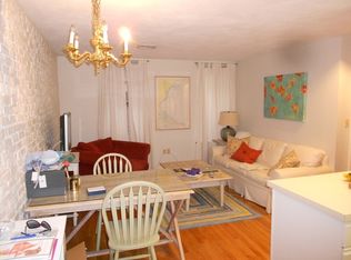 16 Charter St, Boston, MA 02113