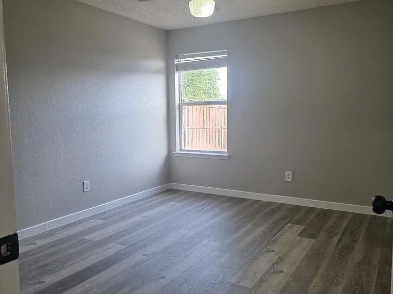 322 McMurtry Dr — Photo 7