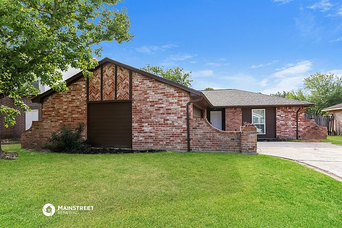 1st image of 19838 Arrowsmith Dr
