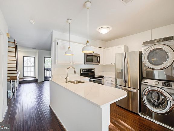 4th image of 1827 Channing St NE #1827