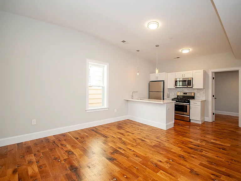 205 Marion St #2 — Photo 2