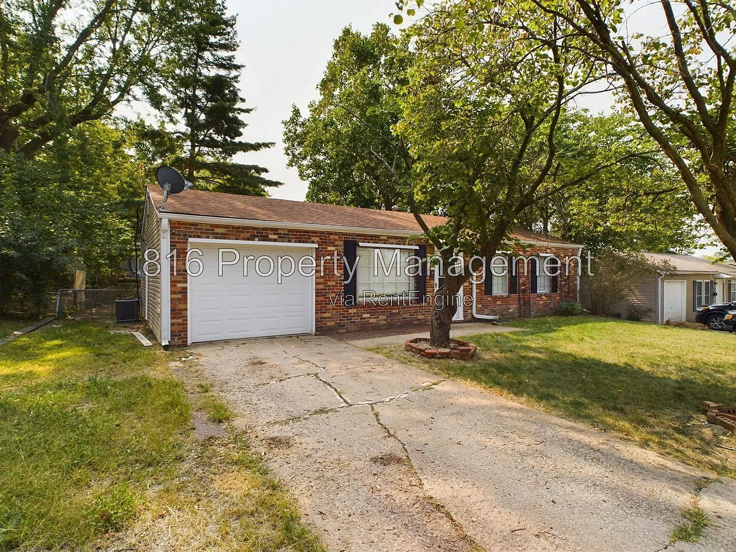 3 bed, 1.0 bath, 1117 sqft, $1,400 — Photo 2