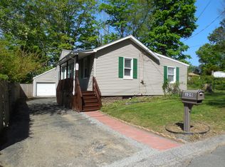 125 Mill Plain Ave, Waterbury, CT 06705