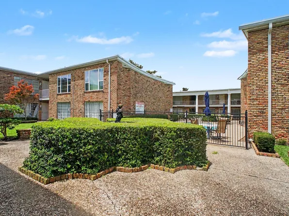 2101 Fountain View Dr APT 55, Houston, TX 77057