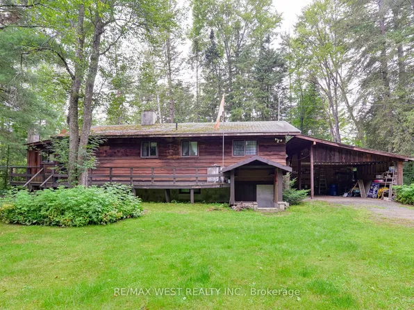 52 Robert Rd W, Huntsville, ON P1H 2J4