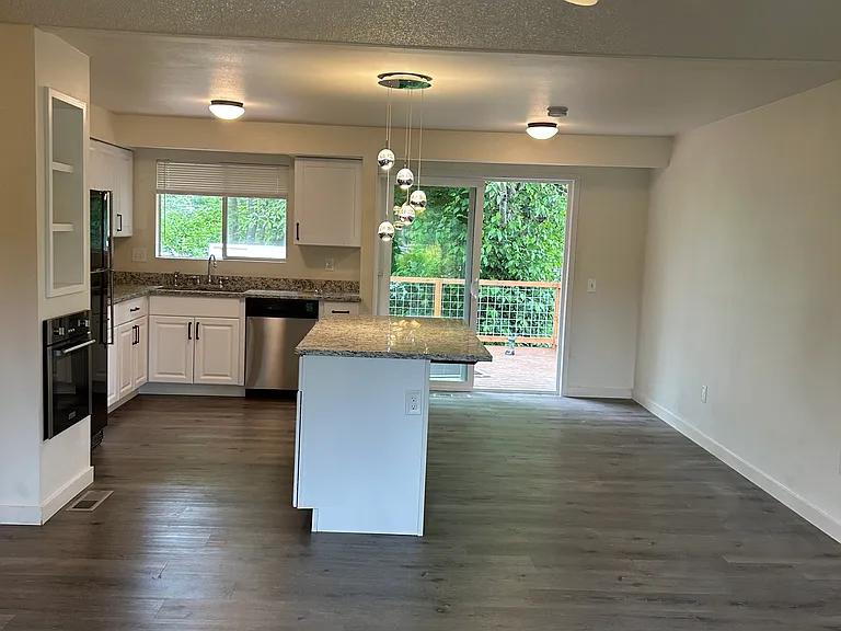 2903 Wilson Ave — Photo 24