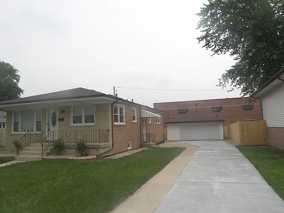 2nd image of 9721 Mason Ave