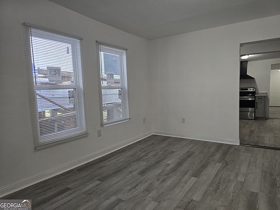 3rd image of 191 Forest Ave