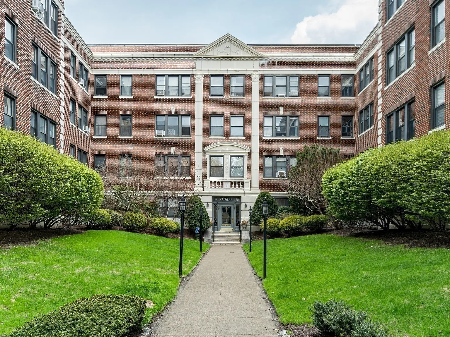 1 bed, 1.0 bath, 620 sqft, $2,600 — Photo 4
