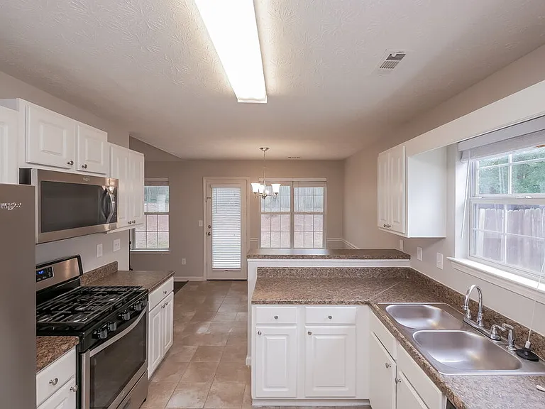 204 Coldsprings Ct — Photo 9