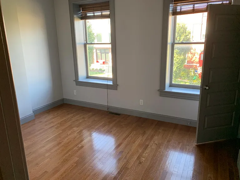 4218 Gibson Ave — Photo 11