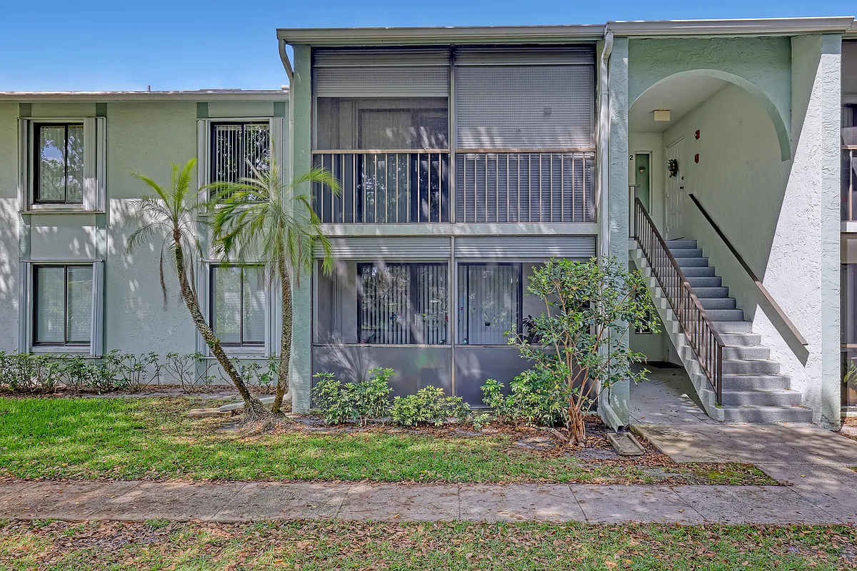 Building Photo - 3618 Alder Dr #H2