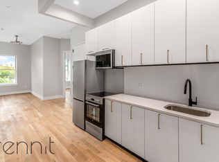 702 Grand St #4A, Brooklyn, NY 11211