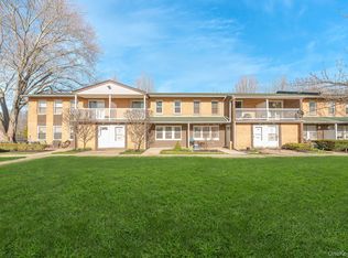 136 Artist Lake Drive, Middle Island, NY