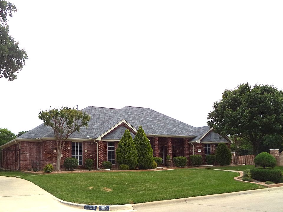 1st image of 3300 Oak Run Ln