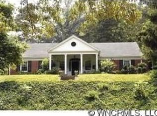 126 Lakeshore Dr, Asheville, NC 28804