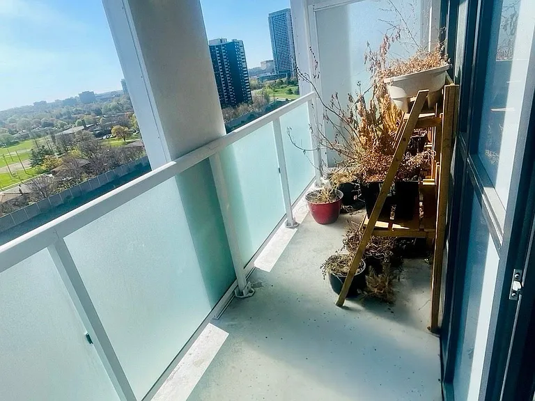 188 Fairview Mall Dr #1209 — Photo 6