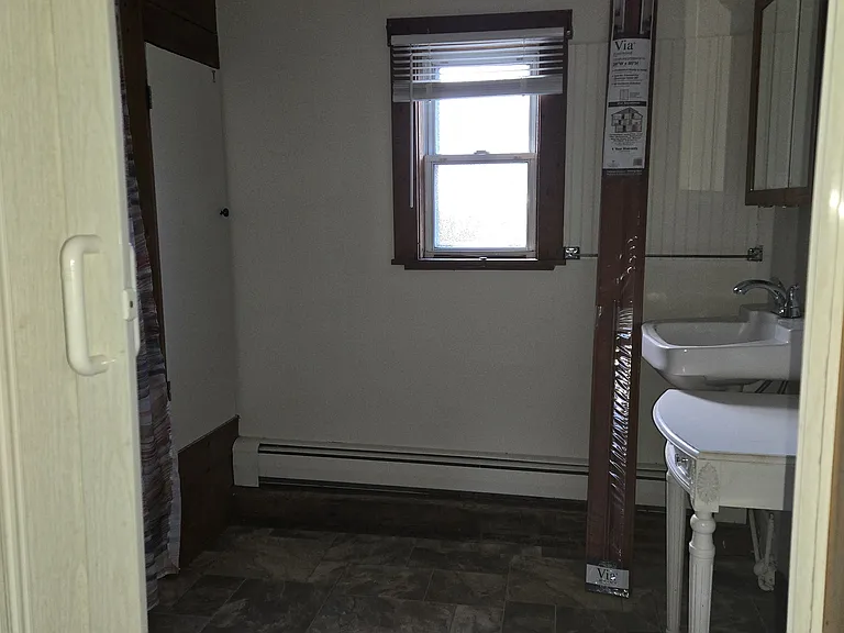 69 Redington St — Photo 12