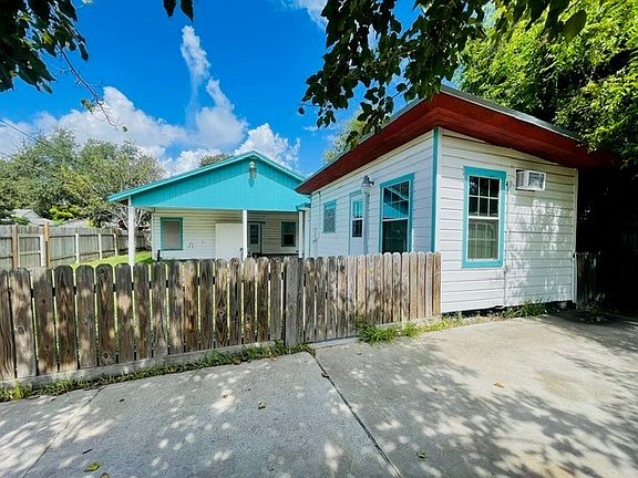 2nd image of 4518 Nicholson St #4518