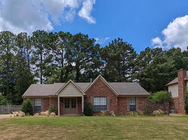 1st image of 1711 Golden Fields Dr