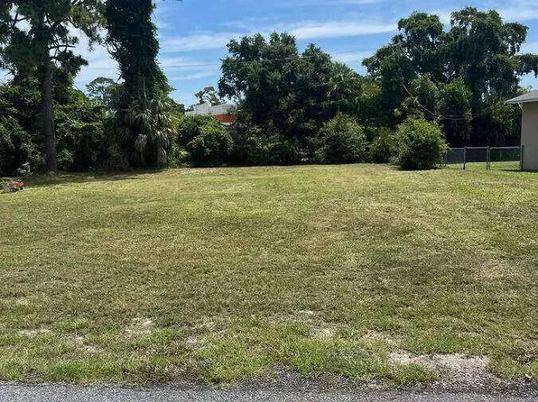 1715 Edgewater Dr, Edgewater, FL 32132