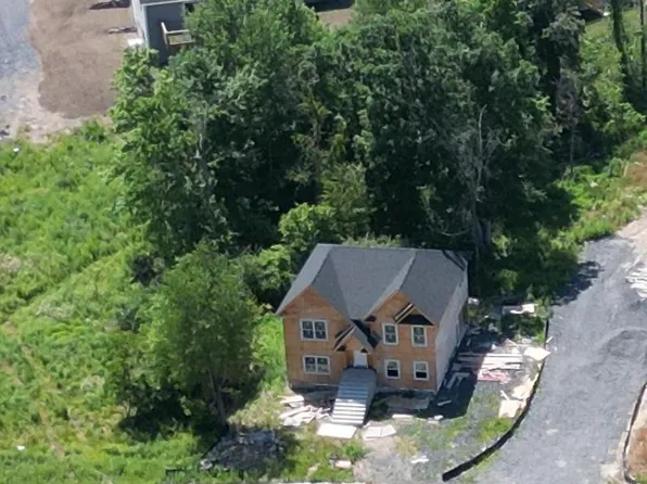 39 Southfield Falls, Monroe, NY 10950