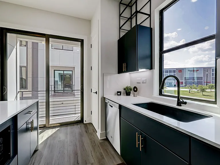 4932 Old Spanish Trl #D — Photo 14