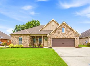 18394 Red Tail St, Athens, AL 35613