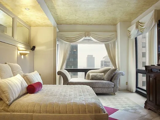 Rented by Sotheby's International Realty | media 12