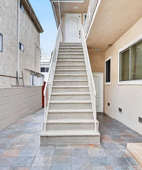 1619 Colby Ave #4 — Photo 6