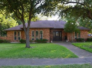 108 E Brooks St, Forney, TX 75126