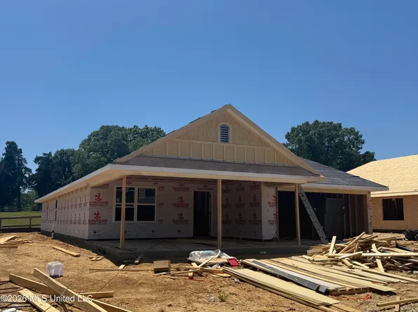8997 Jackson Ln, Olive Branch, MS 38654