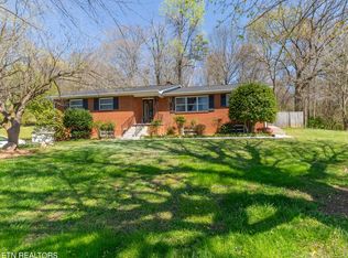 400 Lupine Dr, Knoxville, TN 37924