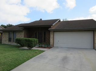 3118 China Berry Ln, Corpus Christi, TX 78415