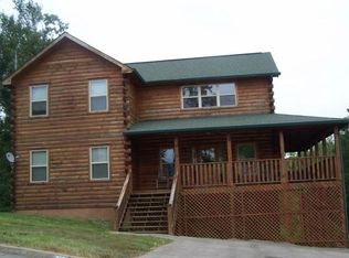 358 Oak Lake Dr, Sevierville, TN 37876