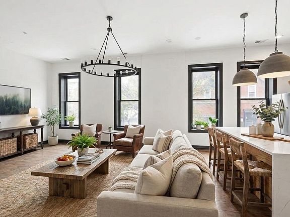 3rd image of 1726 S Racine Ave #2