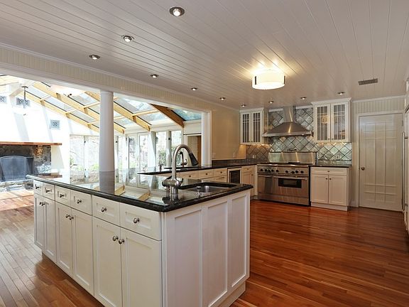 A cooks delight kitchen