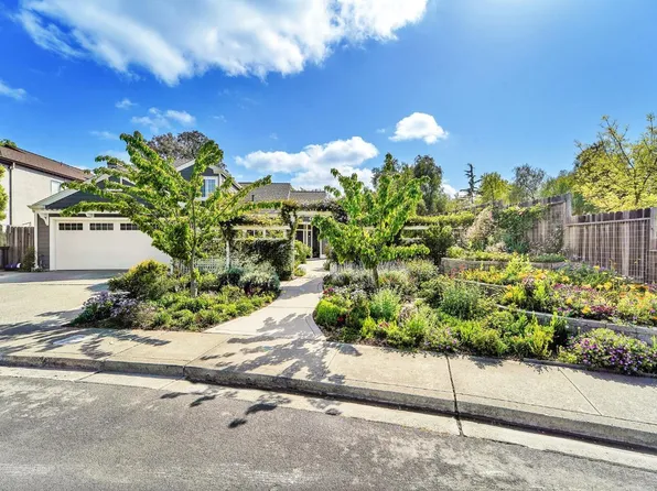 470 Camellia Court, Benicia, CA 94510