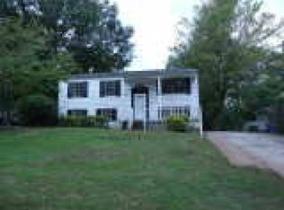 903 Brian Ln, Forest Park, GA 30297