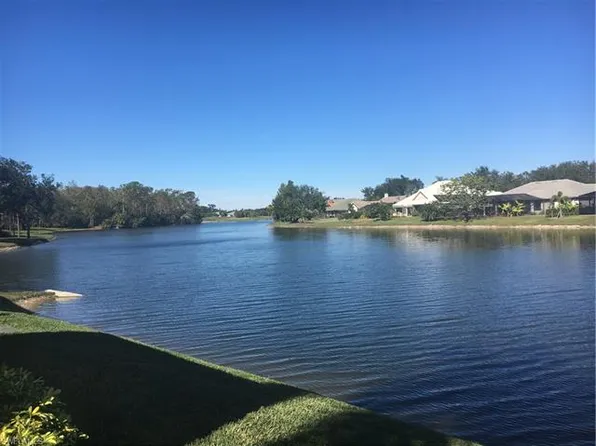224 Napa Ridge Rd E, Naples, FL 34119