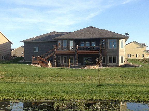 3rd image of 604 Shamrock Dr