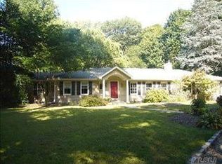 115 Blair Rd, Oyster Bay, NY 11771