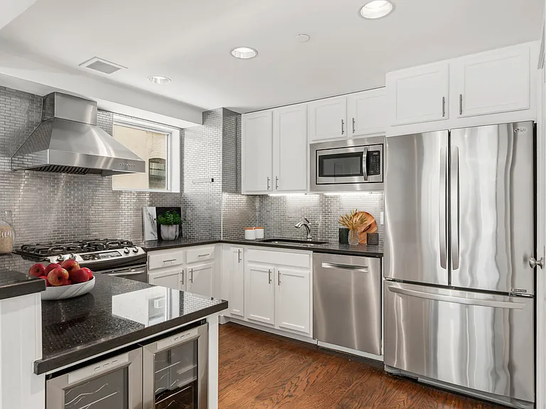 381 Lenox Ave #3-A — Photo 7