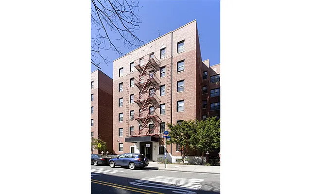 Sold by Douglas Elliman | media 27