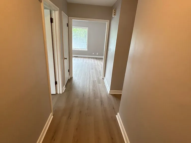 418 Wheelock Pkwy W — Photo 7