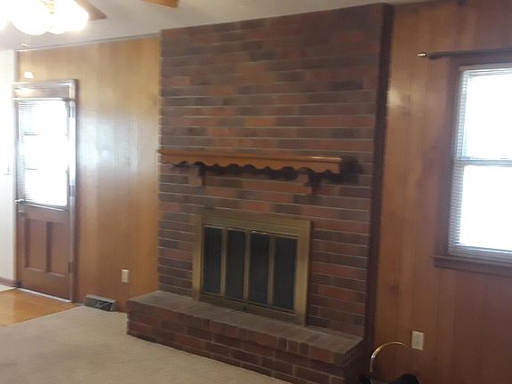 2nd image of 3709 S Drumm Ave
