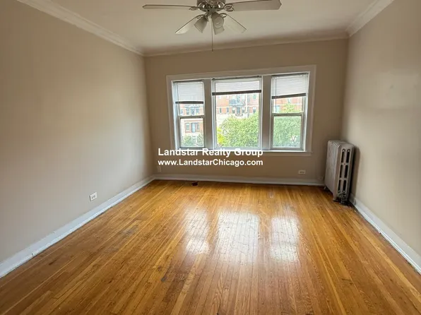 7755 N Sheridan Rd #3, Chicago, IL 60626